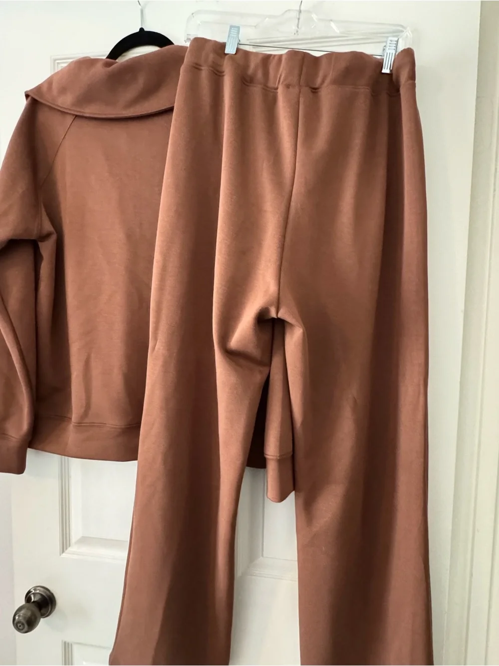 Women's Zip-Neck Pullover & Drawstring Joggers Set - Brown - Picture 2 of 5